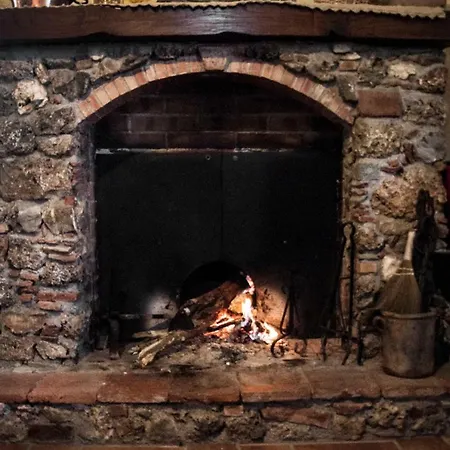 La Degli Elfi Bed & Breakfast *